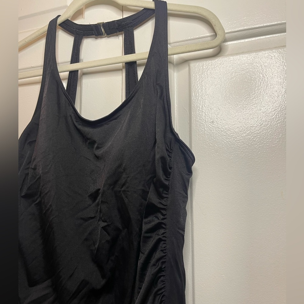 Lands End One Piece - Picture 2 of 6